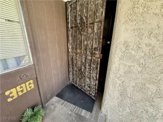 Photo #2: 2704139 Listing 