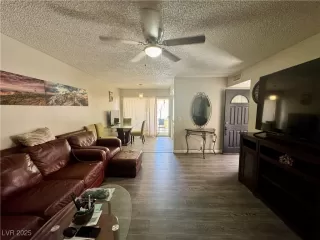 Photo #5: 2704139 Listing 