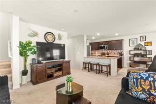 Photo #1: 2704159 Listing