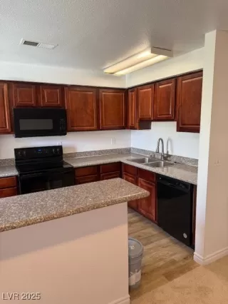 Photo #2: 2704164 Listing 