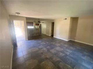 Photo #1: 2704166 Listing 