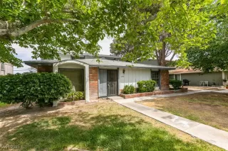 Photo #2: 2704184 Listing