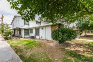 Photo #3: 2704184 Listing