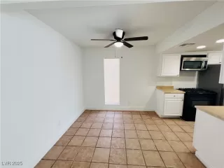 Photo #3: 2704188 Listing 