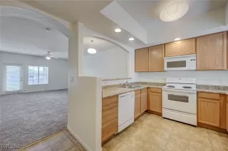 Photo #1: 2704201 Listing 