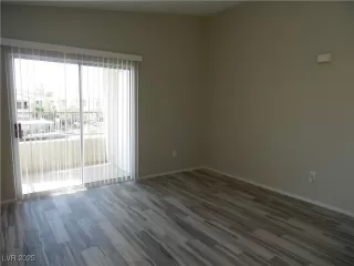 Photo #3: 2704220 Listing 