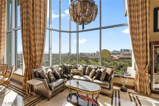 Photo #1: 2704227 Listing 