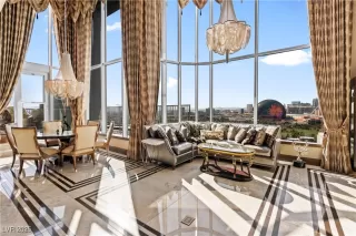 Photo #3: 2704227 Listing 