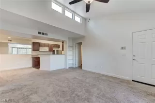 Photo #3: 2704228 Listing 