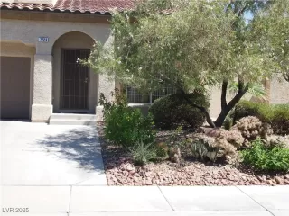 Photo #2: 2704235 Listing 