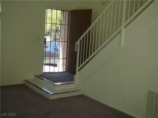 Photo #5: 2704235 Listing 