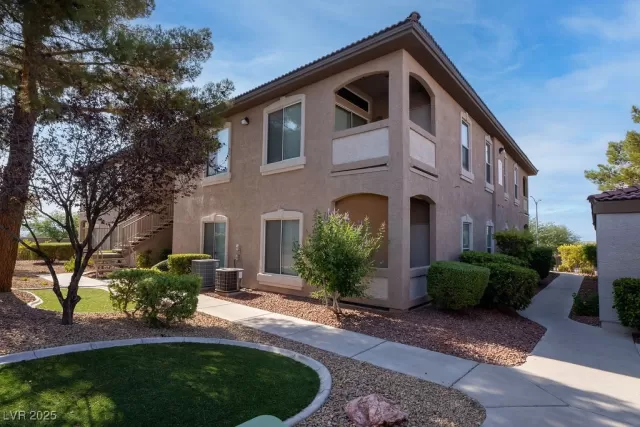 MLS: 2704249 Condo For Sale