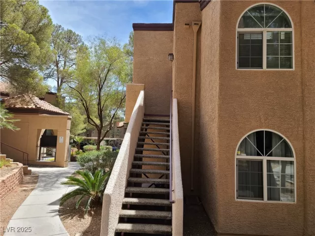 MLS: 2704254 Condo For Sale