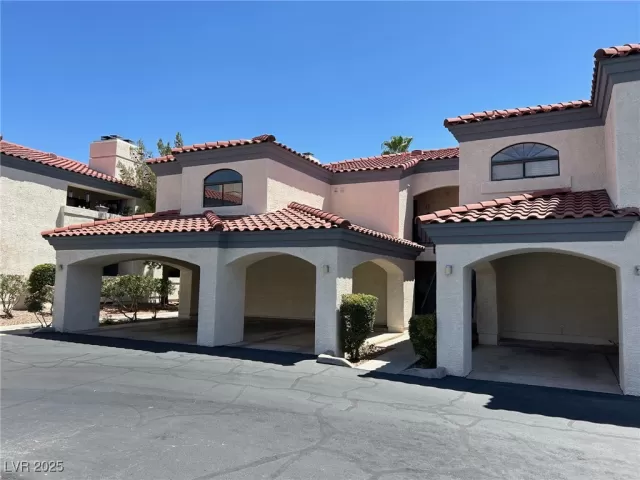 MLS: 2704267 Condo For Sale