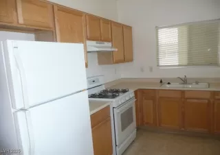 Photo #4: 2704271 Listing