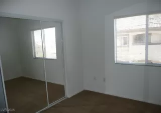 Photo #5: 2704271 Listing