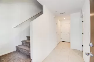 Photo #1: 2704291 Listing 