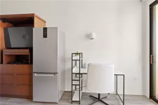 Photo #6: 2704324 Listing 