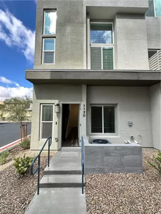 Photo #1: 2704326 Listing 