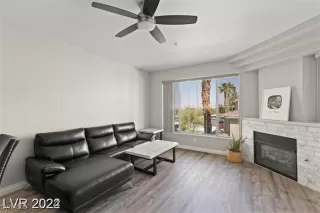 Photo #3: 2704352 Listing 