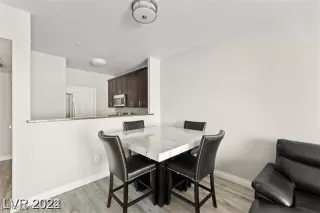 Photo #5: 2704352 Listing 