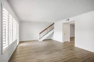 Photo #1: 2704362 Listing 