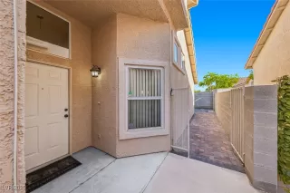 Photo #4: 2704368 Listing 