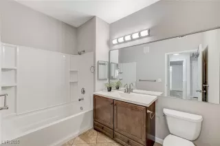 Photo #6: 2704392 Listing