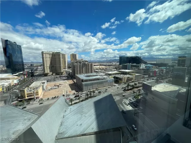 MLS: 2704396 Condo For Sale