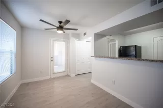 Photo #5: 2704416 Listing 