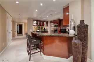 Photo #2: 2704417 Listing 