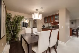 Photo #4: 2704417 Listing 