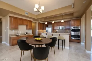 Photo #4: 2704420 Listing 