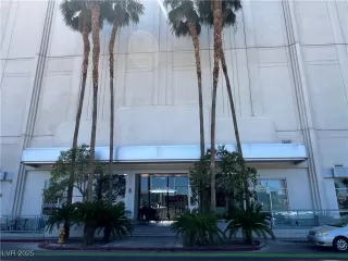 Photo #2: 2704437 Listing 