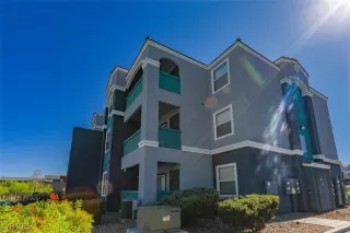 Photo #1: 2704473 Listing 