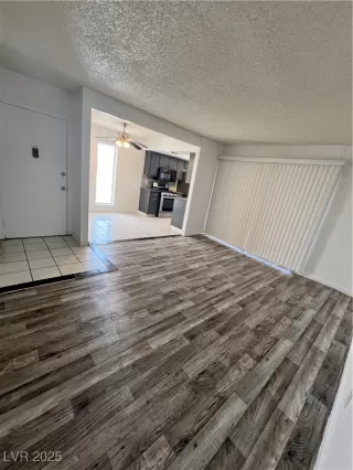 Photo #1: 2704485 Listing 