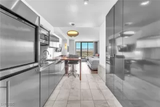 Photo #3: 2704496 Listing