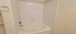 Photo #4: 2704501 Listing