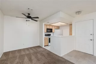 Photo #6: 2704521 Listing 