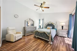 Photo #3: 2704523 Listing