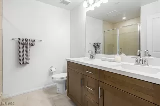 Photo #4: 2704529 Listing