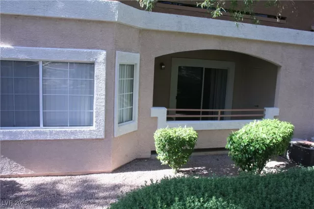 MLS: 2704531 Condo For Sale