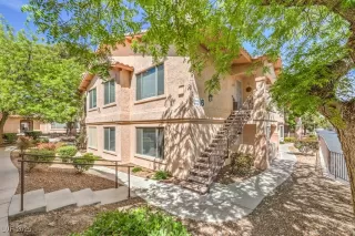 Photo #1: 2704564 Listing