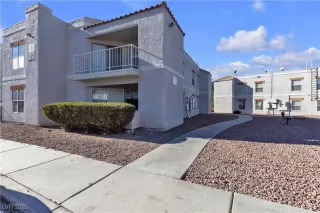 Photo #1: 2704573 Listing