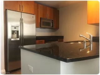 Photo #4: 2704574 Listing