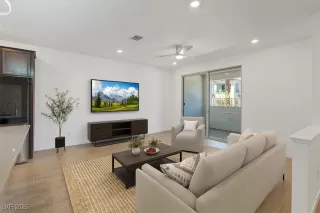 Photo #4: 2704591 Listing 