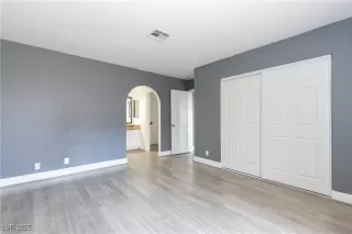 Photo #1: 2704603 Listing