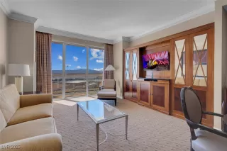 Photo #3: 2704641 Listing 