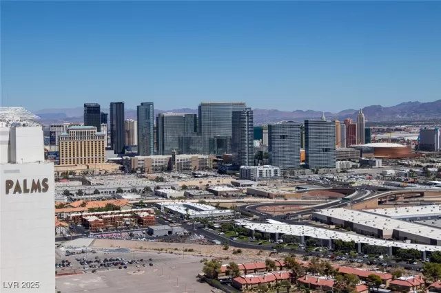 MLS: 2704651 Condo For Sale