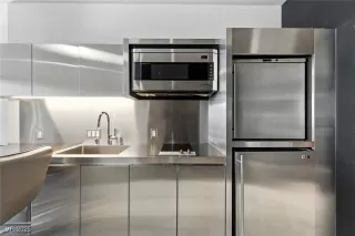 Photo #5: 2704651 Listing 